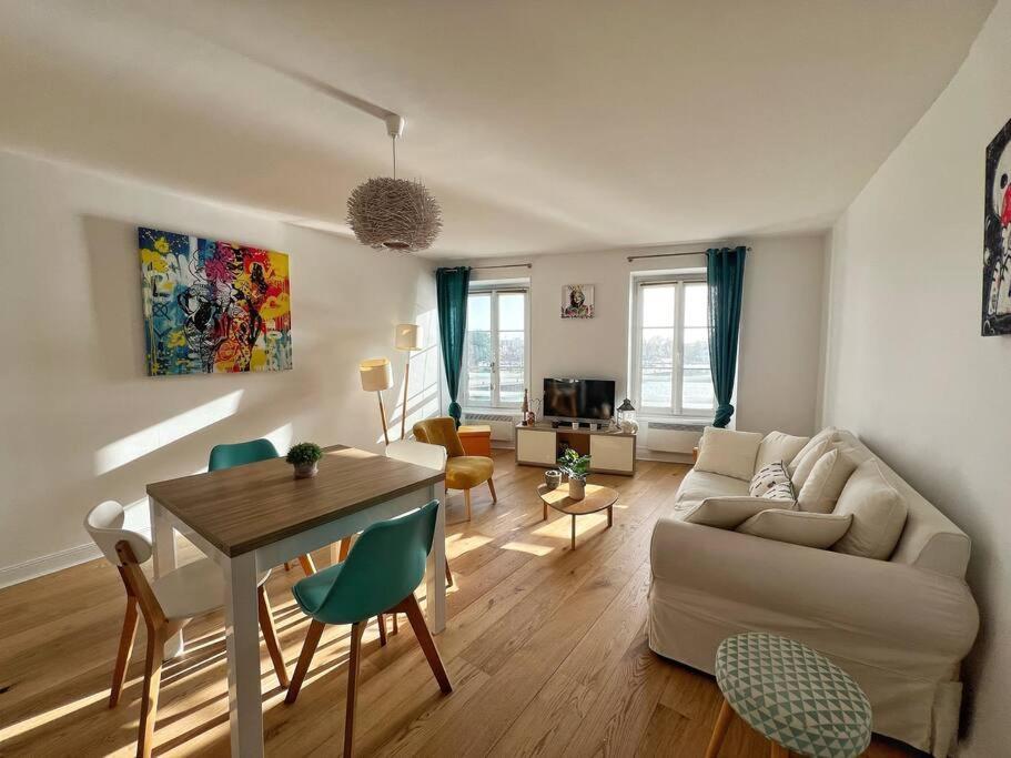 Appartement Le Bellevue - Vieux Port à La Rochelle  Extérieur photo